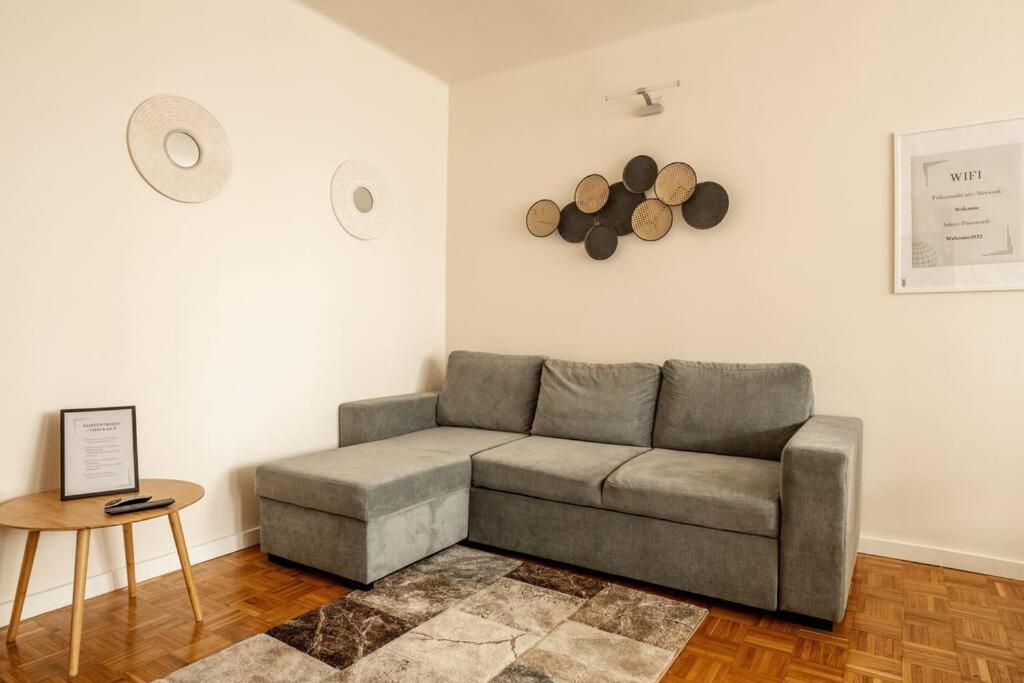 Petofi Family Apartman Debrecen Buitenkant foto